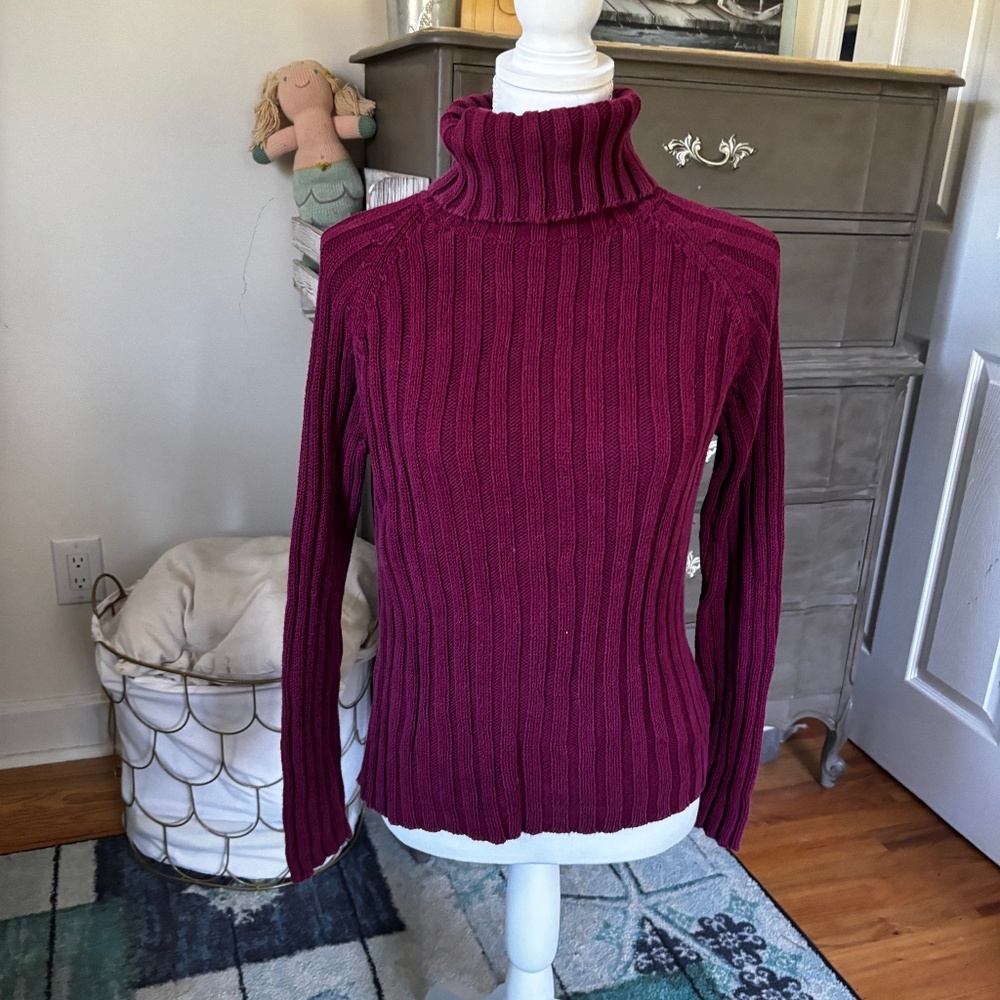 St.John's Bay Turtleneck sweater Medium